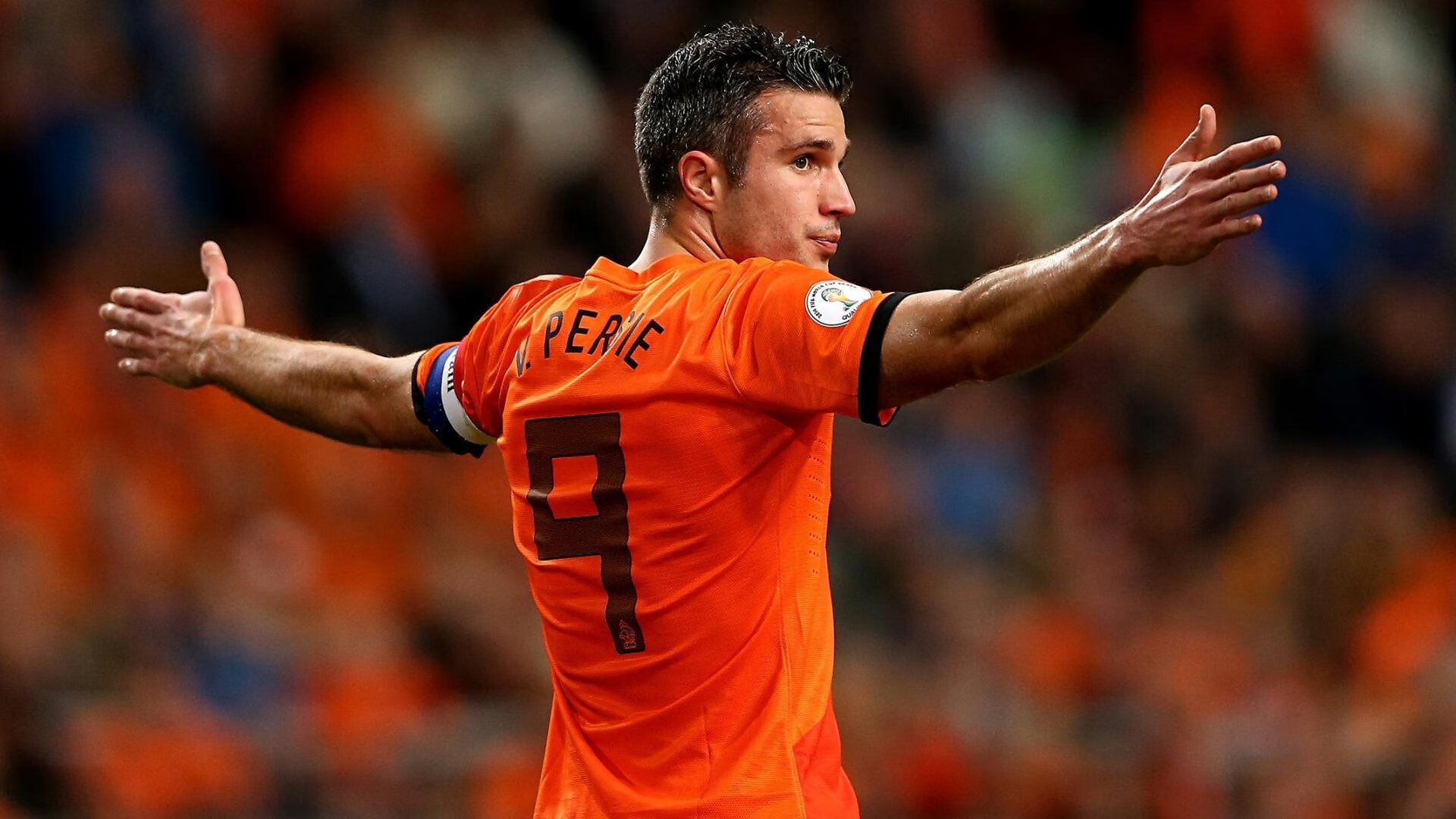 足球联赛引入VAR技术减少争议，足球比赛var的好与不好